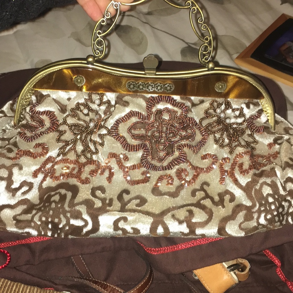 Vintage look purse